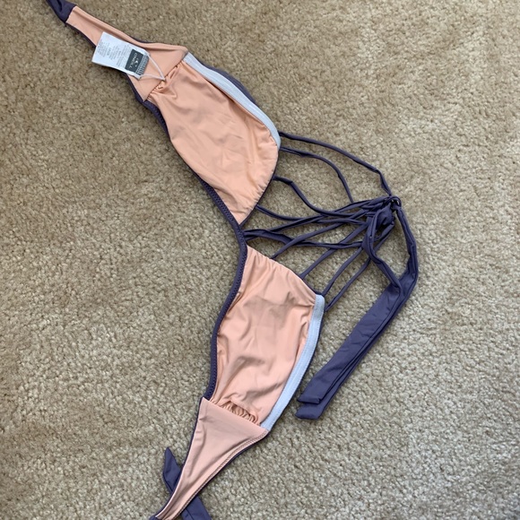 Bikini - Picture 4 of 6